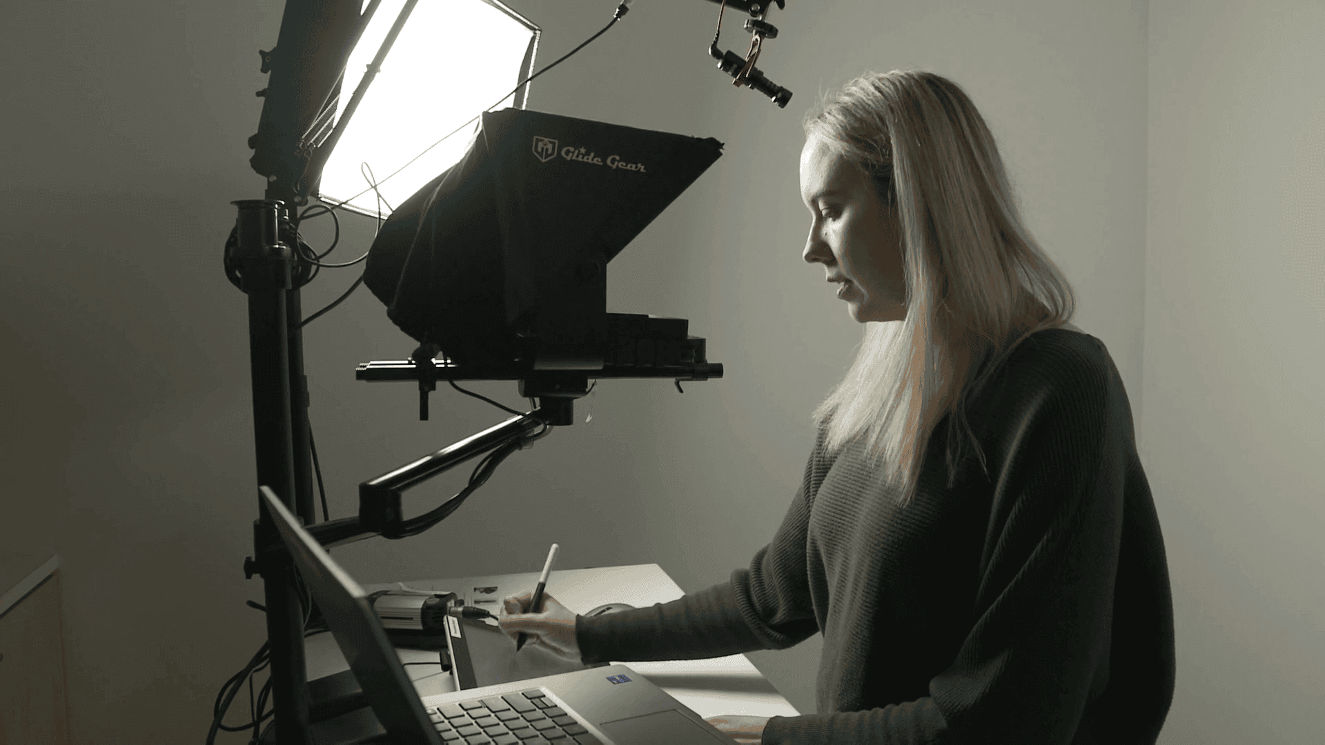 Erin Twyford DIY Studio - Annotating with the tablet